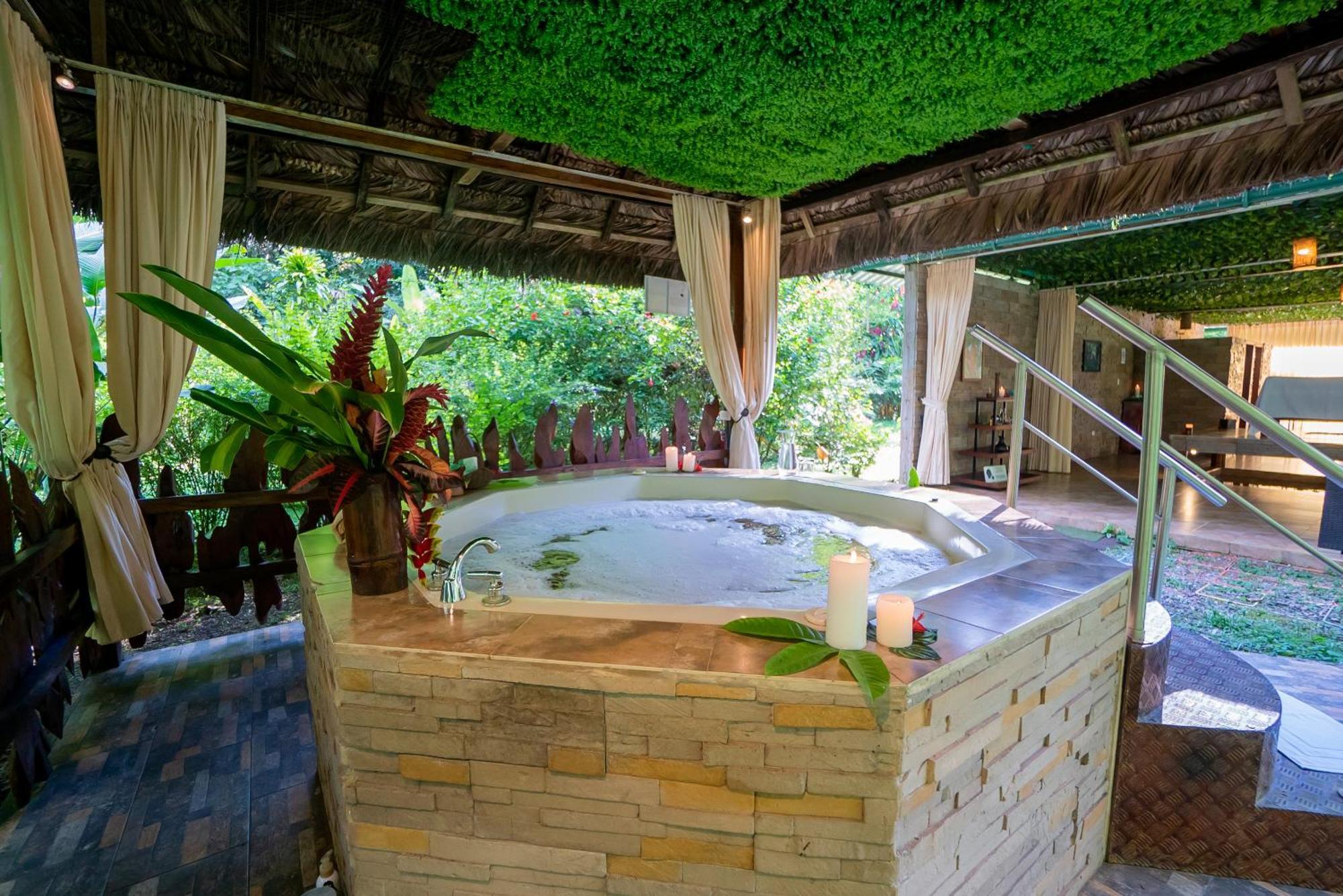 Providencia La Selva Eco-Lodge & Retreat מראה חיצוני תמונה