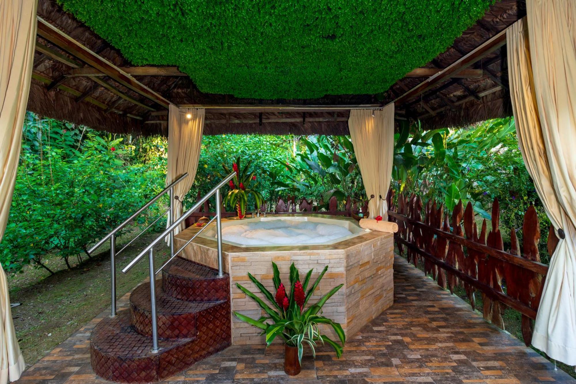 Providencia La Selva Eco-Lodge & Retreat מראה חיצוני תמונה